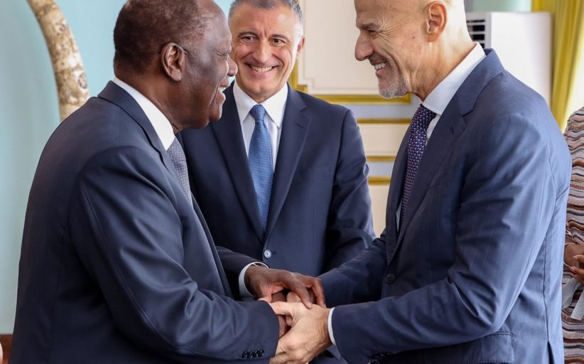 Le Président de la République, Alassane Ouattara, le Président-Directeur Général du Groupe #ENI, Claudio Descalzi