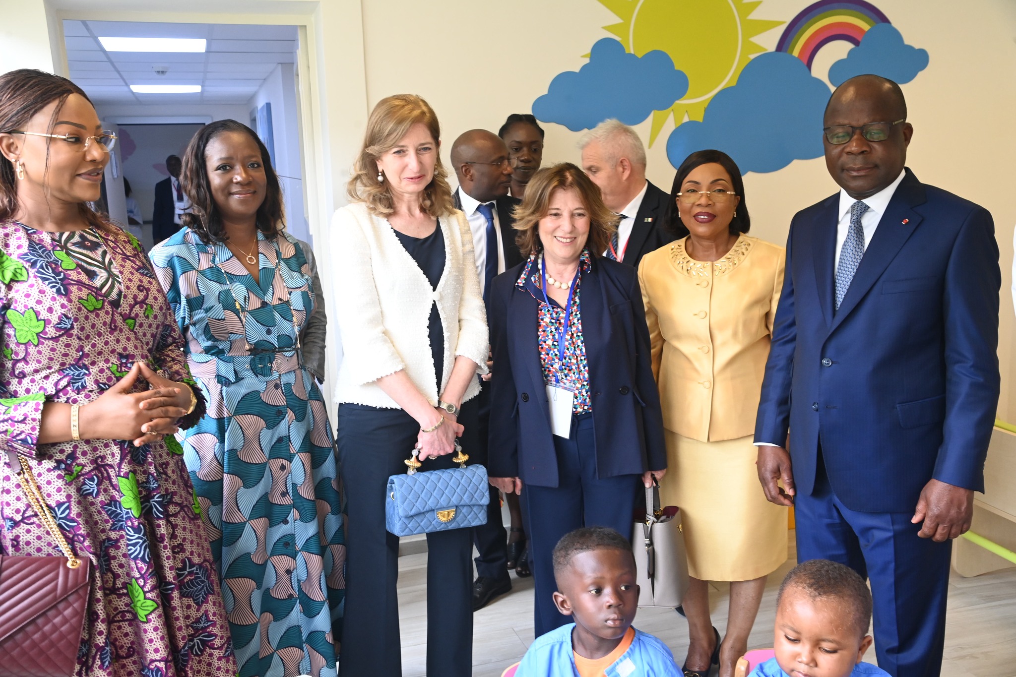 S.E.M. Sergio Matterella, Président de la République de l’Italie, a visité l’Hôpital Mère-Enfant Dominique Ouattara de Bingerville (PHOTOS)